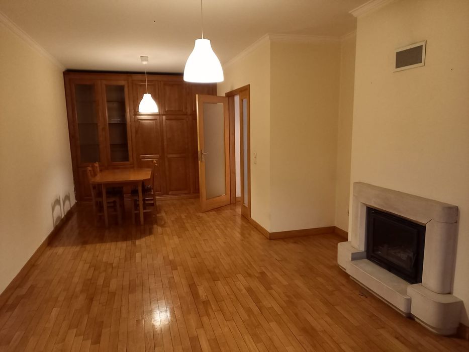 Apartamento T1 Arrendar