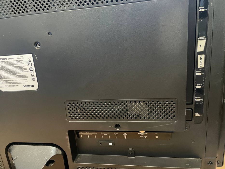 Телевізор Thomson 32HU4253 без смарту