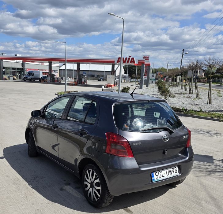 Toyota Yaris  1.3 benzyna . 2008 r