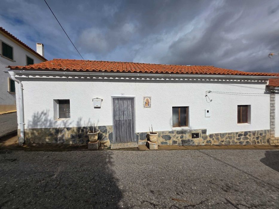 Casa Abitavel T3 Termas de Monfortinho