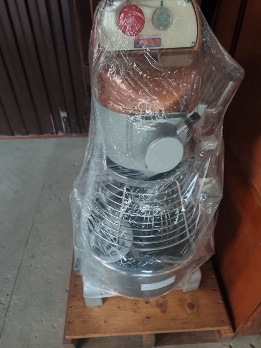 Міксер  - тістоміс