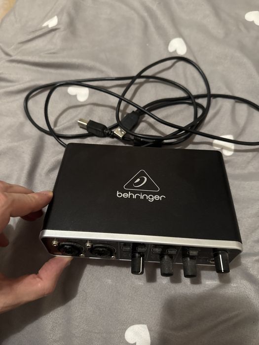 Behringer U-Phoria UMC 202HD