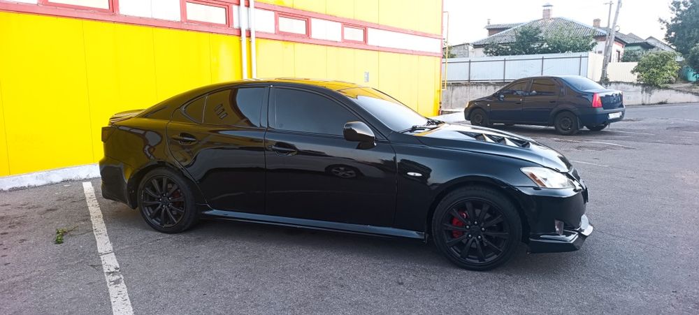 Продам Lexus IS  2,5 бензин
