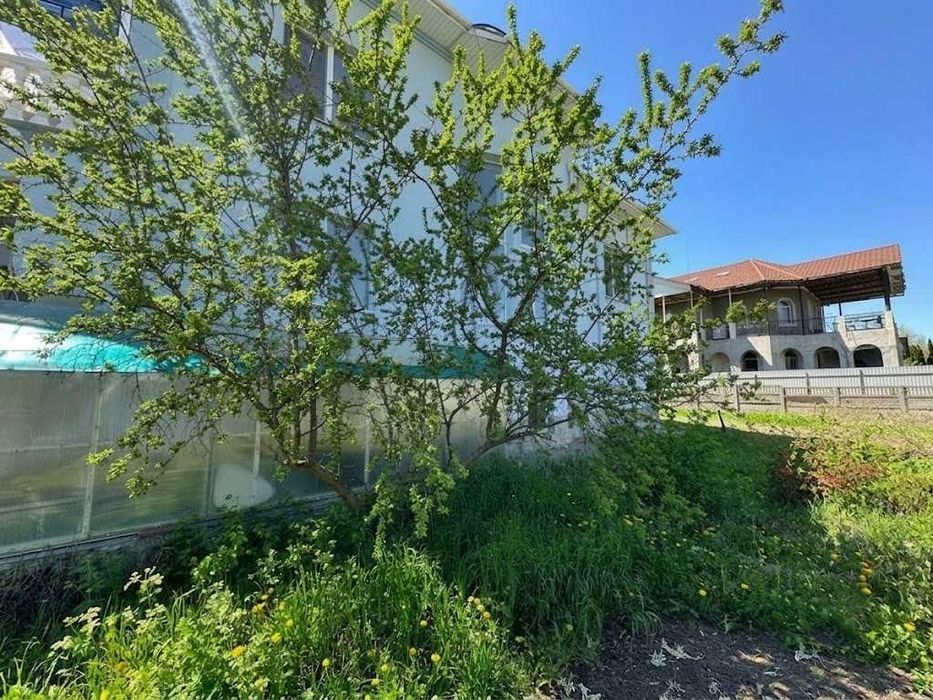 Продаж дачі 430м². 5 кімнат. 24 сотки. Камін. Басейн. Сауна. Більярд. ID:674