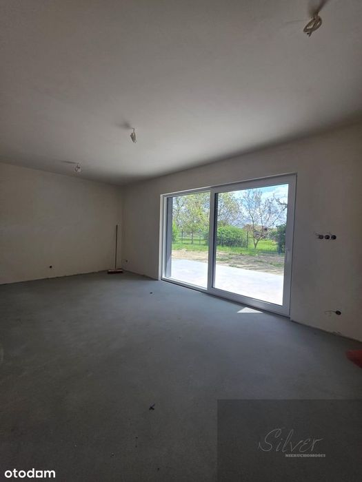 Połowa bliźniaka z działką 750 m² | 5 pokoi | Garaż | Spokojna okolica - Więcej