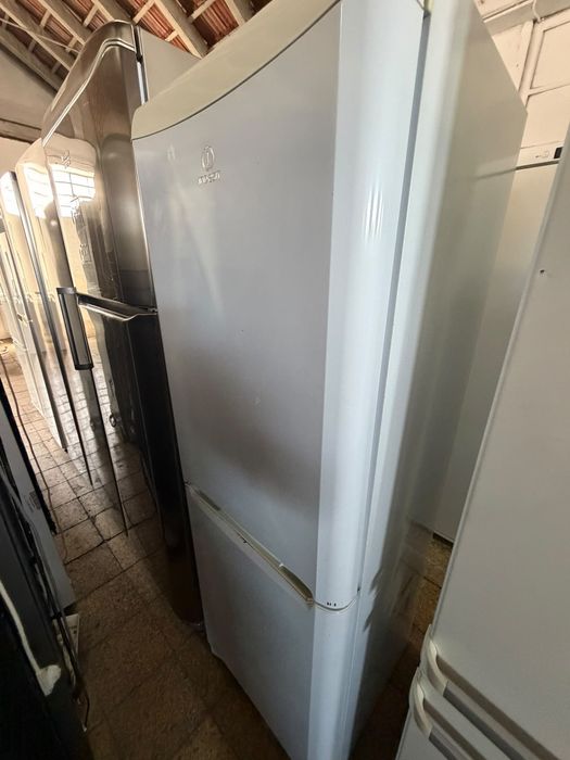 Frigorífico combinado INDESIT