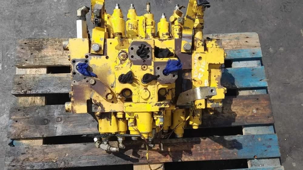 розподільник гідророзподільник распределитель Bosch Rexroth, Parker, Danfoss, Walvoil ремонт