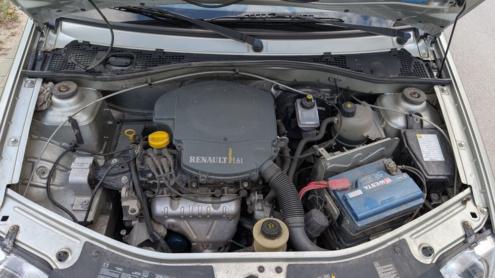 Dacia Logan 1.6 MPI (бензин) 2006
