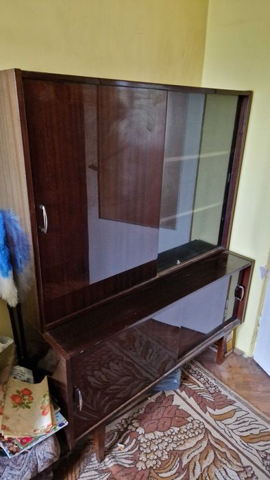Mebel na książki PRL
