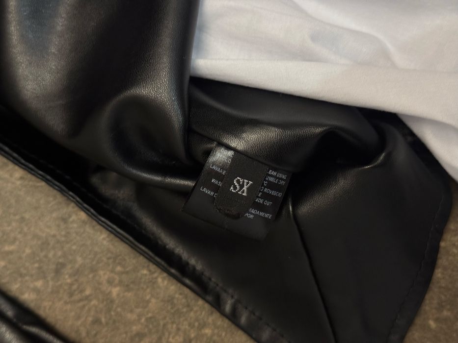 Сукня Lior під шкіру