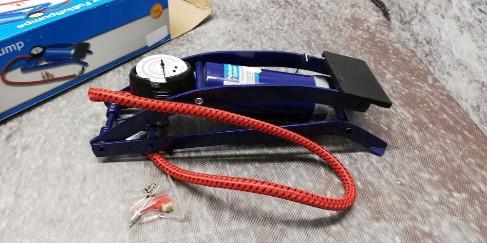 Pompka Nożna Cartrend 10927 Defekt