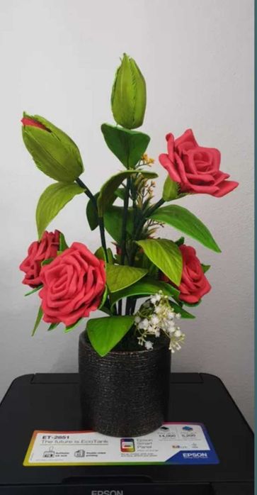 Arranjos florais feitos em E.V.A