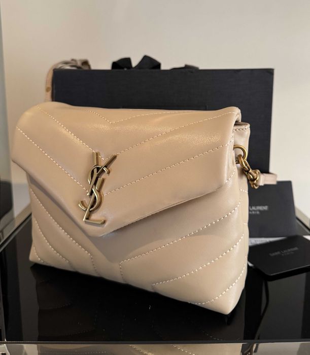 Mala Saint Laurent