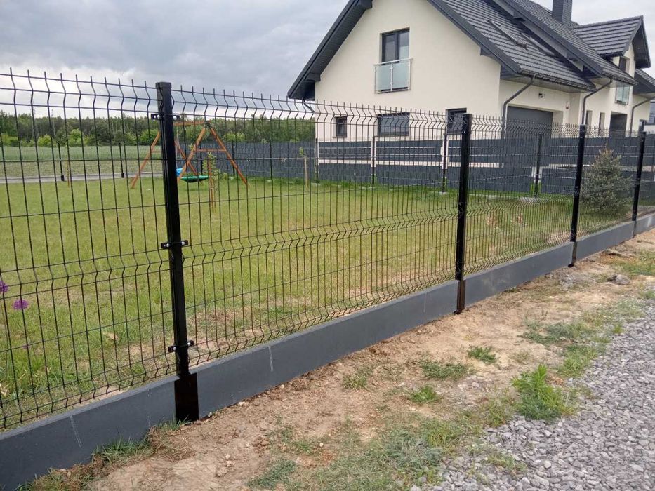 Zestaw Panel ogrodzeniowy 153cm 5,0 ocynk+ RAL + słupek+podmurówka