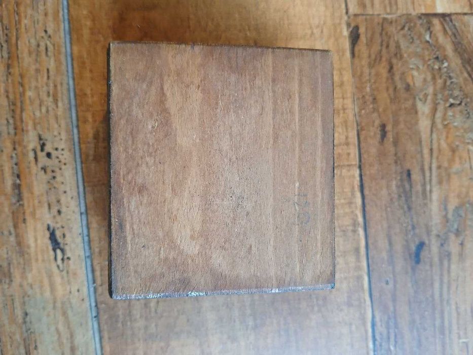 Шкатулка для прикрас маленька