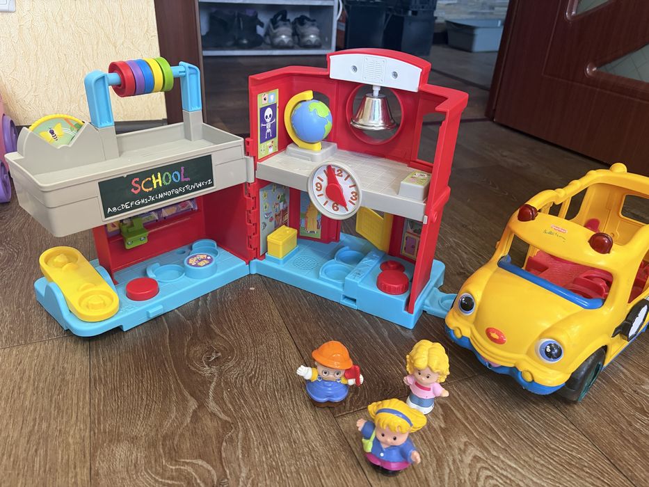 Игрушки fisher price little people