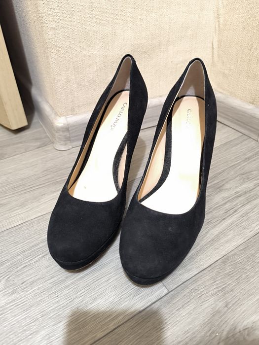 Туфлі жіночі на підборах