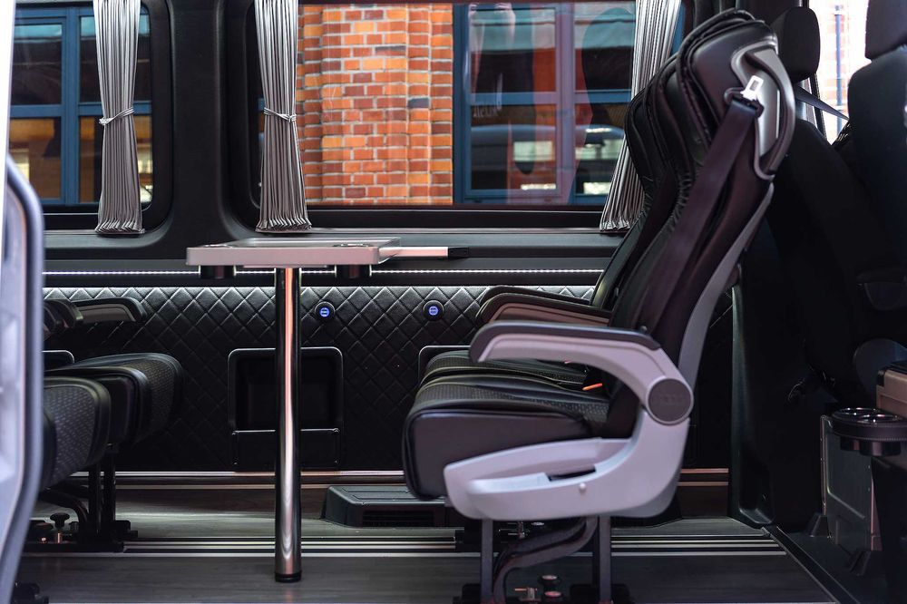 Bus wynajem MERCEDES SPRINTER VIP 9 Osobowy WINIETY w CENIE kat B 9 os