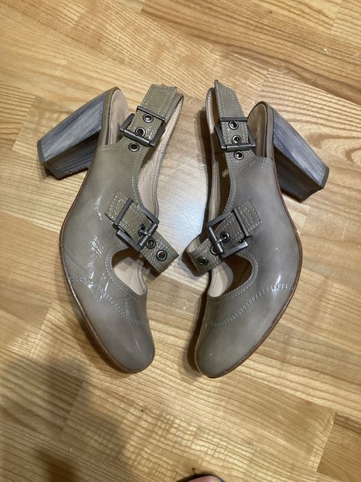 Piekne  włoskie czółenka buty kobiece cale ze skory