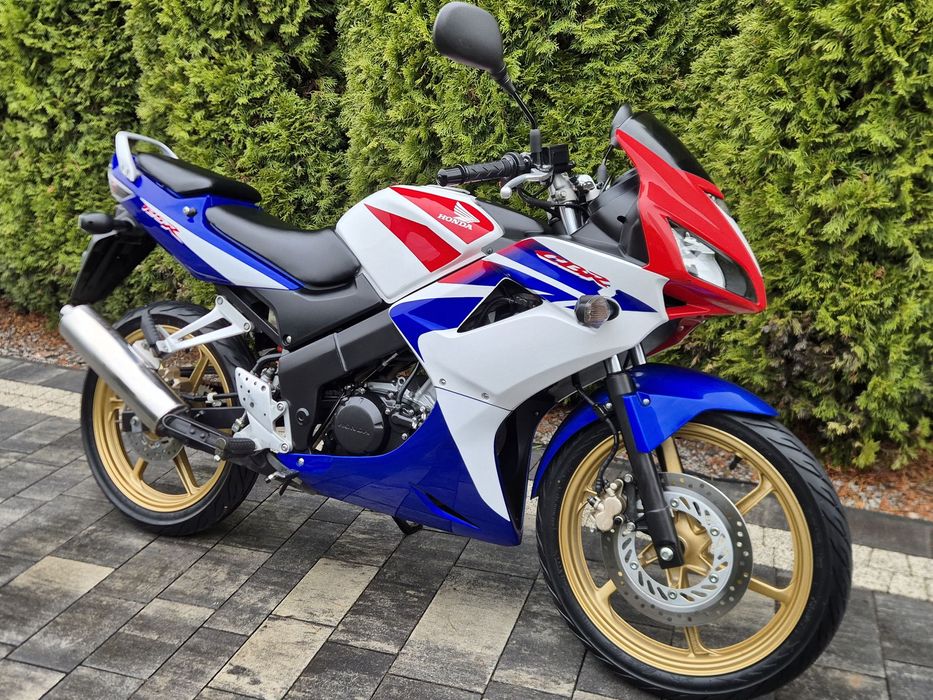 Honda CBR 125 R 1700 KM Jedyna taka W Pl. Raty TRANSPORT Kat B A1