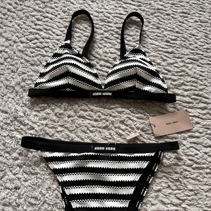 Miu miu купальник новий в полоску трендовий базовий чорно білий