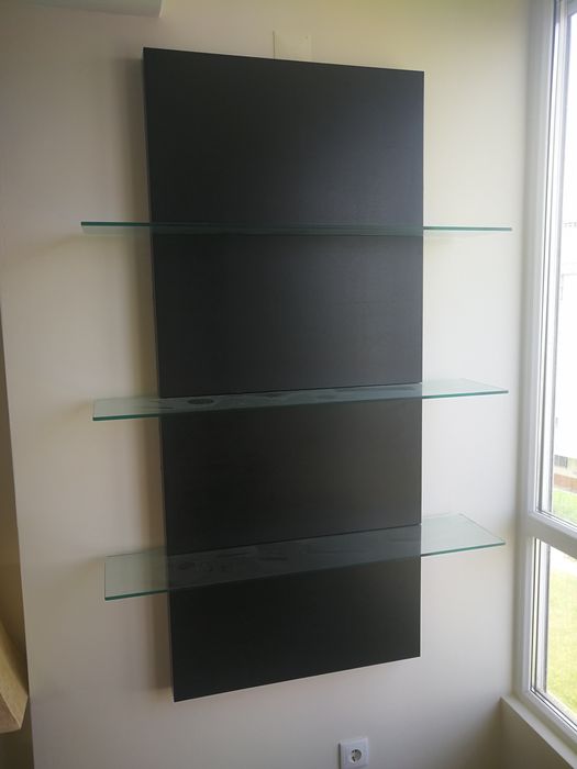 Móvel prateleiras estilo moderno preto e vidro