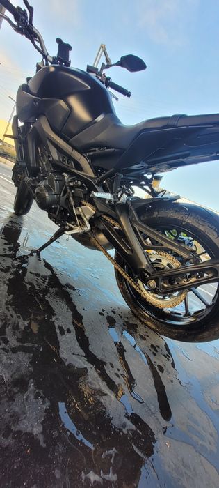 Vendo mota Mt09 2020