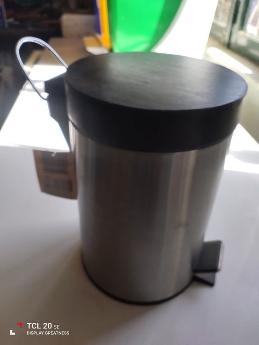 Balde do lixo de WC novo