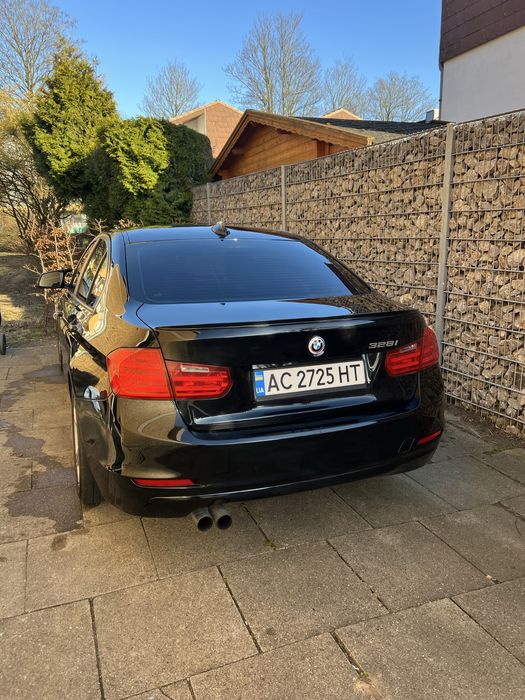 Автомобіль Бмв ф30 328і