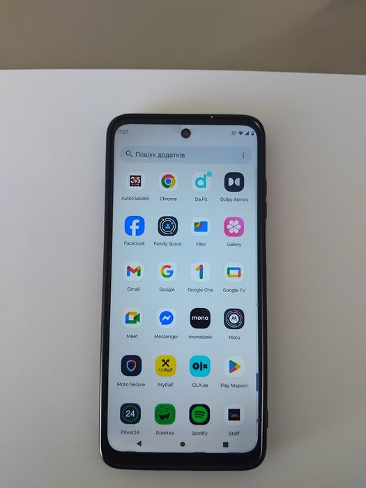 Motorola Moto g32 6/128 стан нового + 3 чохли
