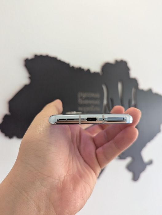 OnePlus 9 pro 256gb. Snapdragon