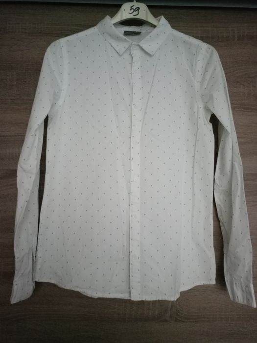 Sprzedam koszule młodzieżową
