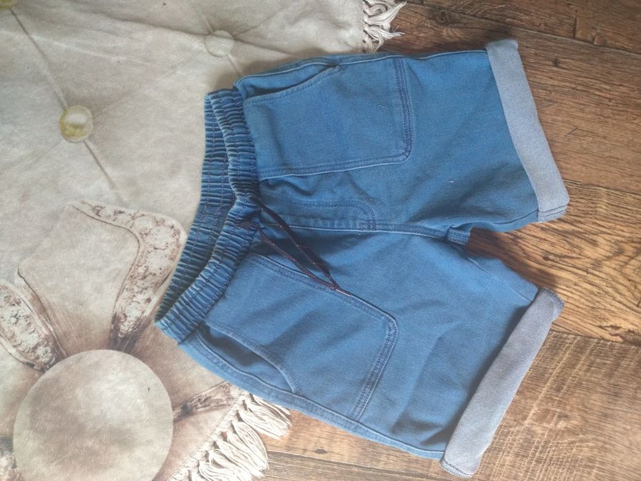Chłopięce szorty jeansowe 140