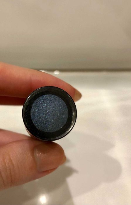 Batom Freedom Makeup London