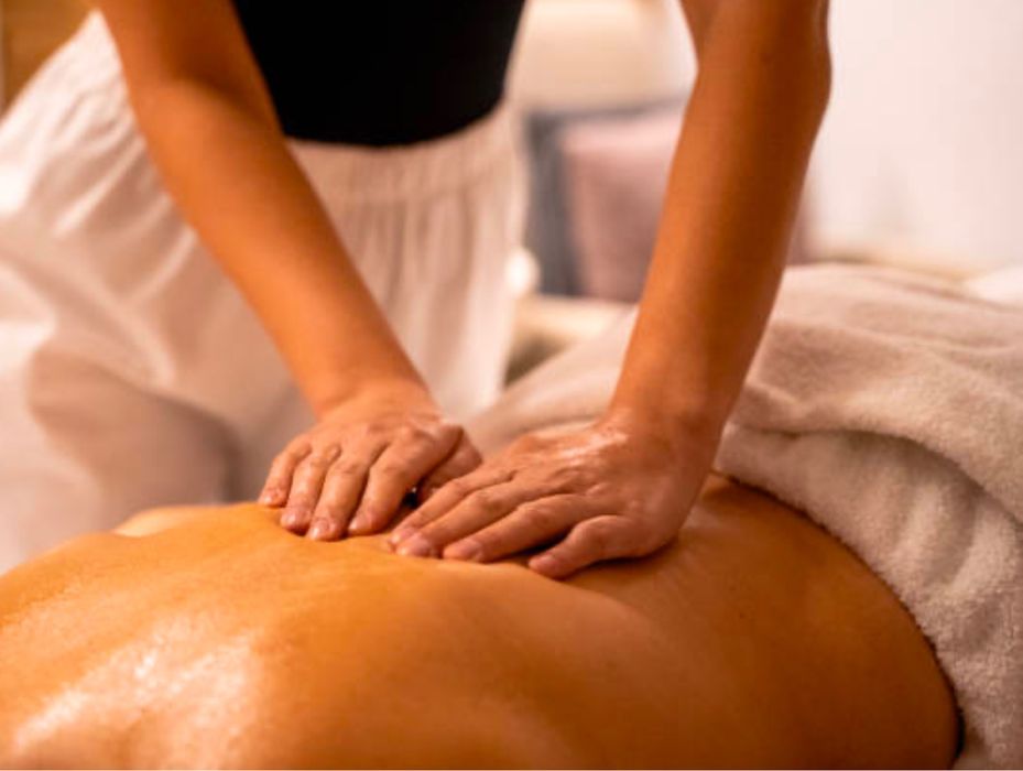 Профессиональный, лечебный массаж