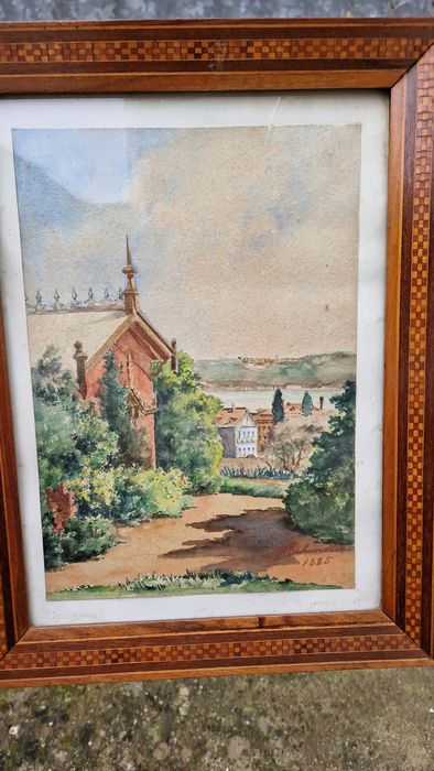 Quadro em aguarela em moldura com embutidos
