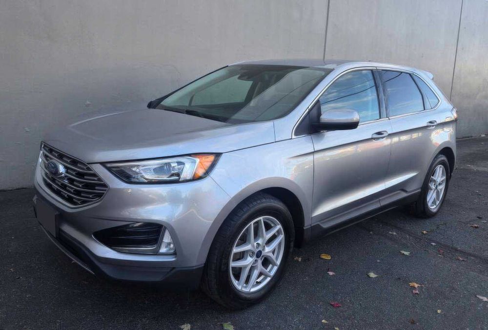 Ford Edge      2021