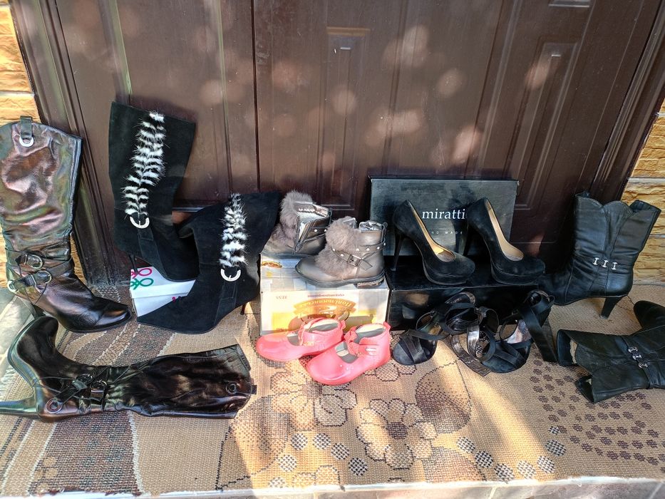 Різне взуття обмін