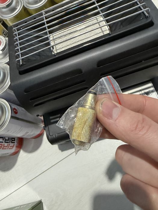 Туристичний газовий обігрівач плюс перехідник