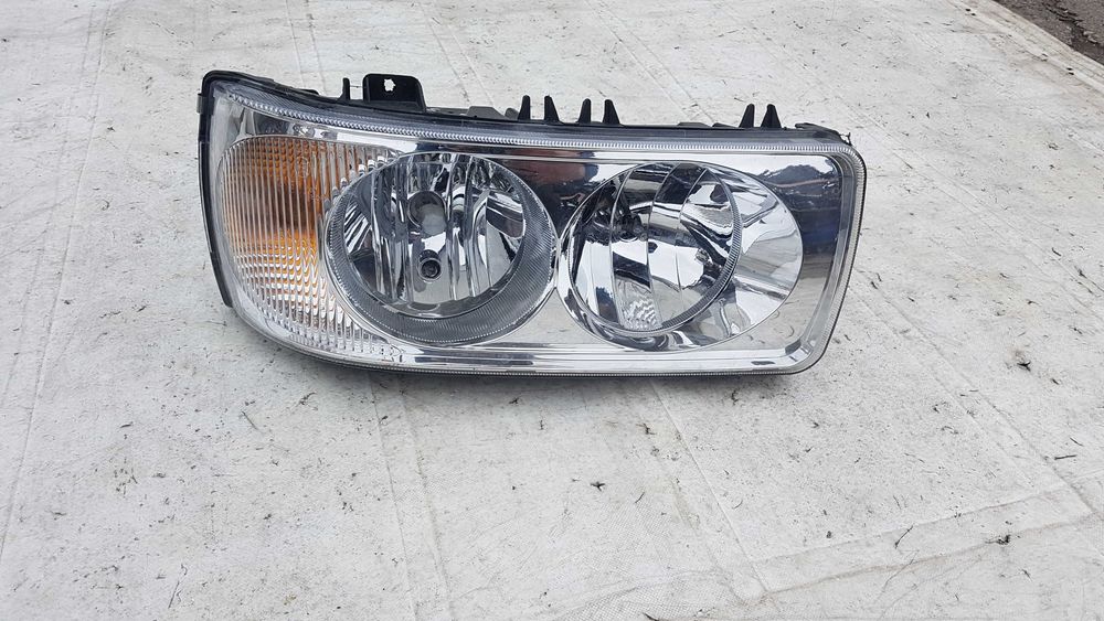 REFLEKTOR LAMPA PRAWA PRZÓD DAF XF 105 EURO 5