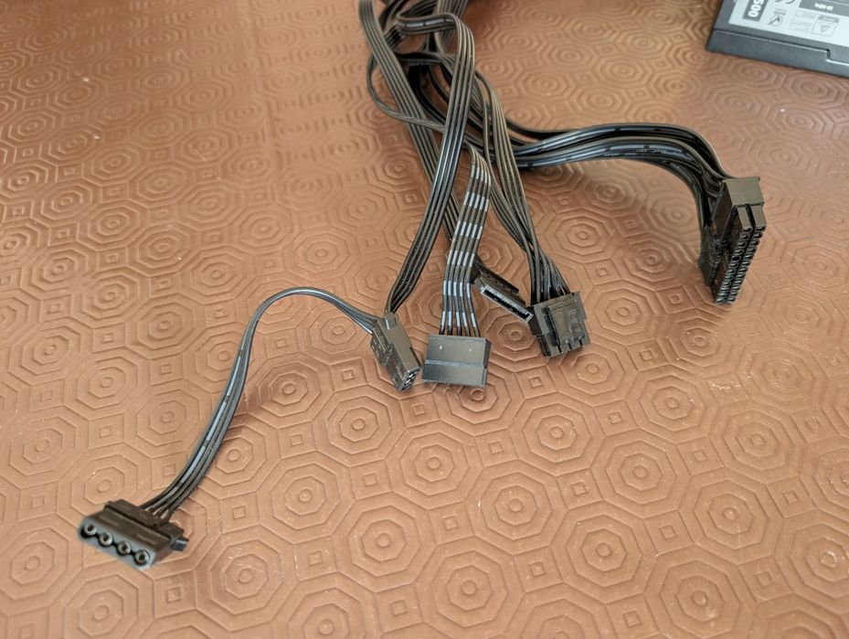 Fonte 500w nova em folha