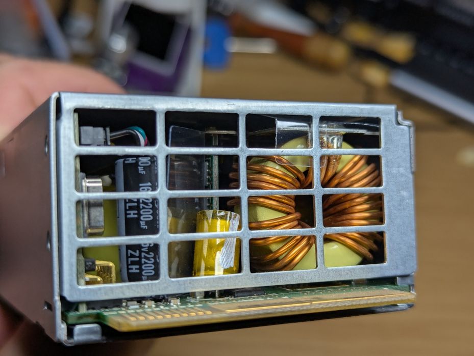 Блок живлення HP  HSTNS PD43,1400 ват зарядне LifePo4.
