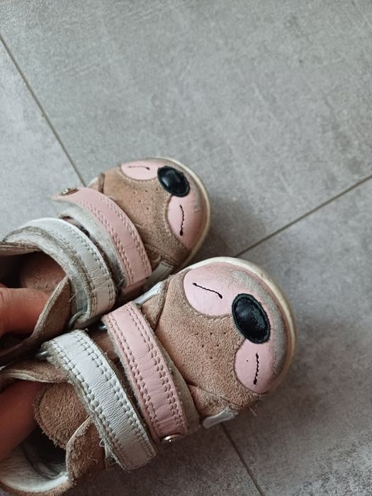 Wiosenne dziewczęce trzewiki Bartek r. 20