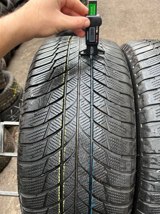 Шины БУ 245 50 R 19 BRIDGESTONE BLIZZAK LM001 Run flat Зимние