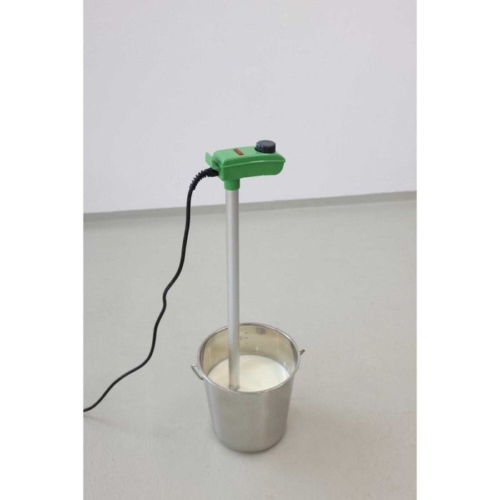 Elektryczny podgrzewacz mleka dla małych zwierząt – cieląt, jagniąt