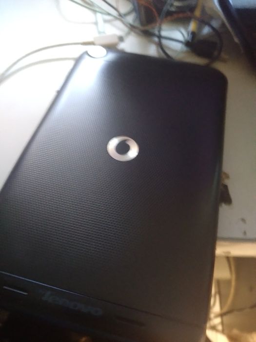 Vendo   table a funcionare bem