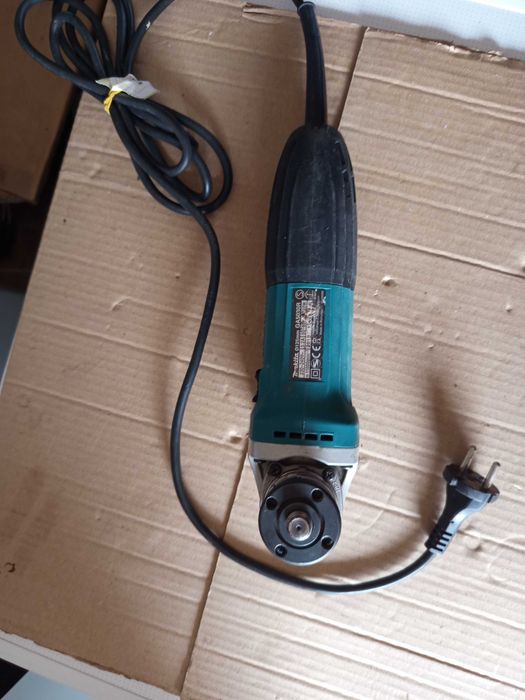 Пила - болгарка MAKITA  GA 5030 R.