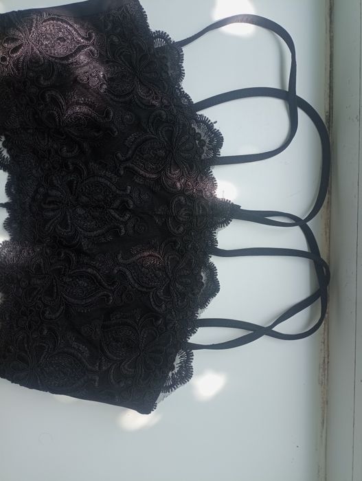 вечірній топ на брителях