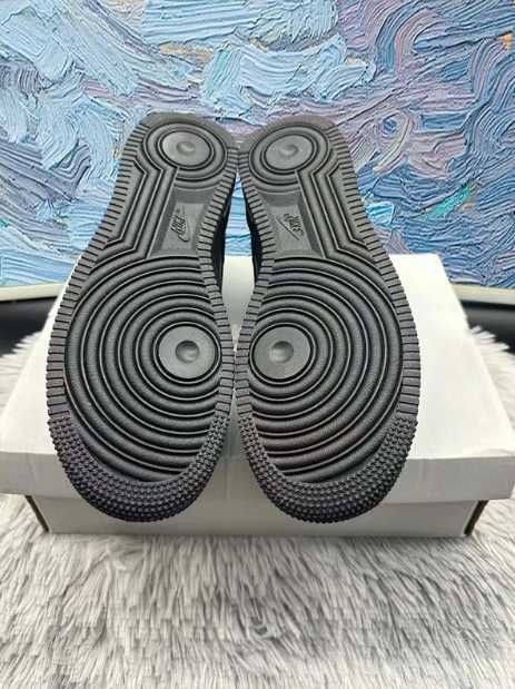 Pasuje bardzo dobrze do ubrań. Rozmiar.43