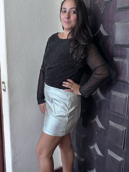 Roupas saia casaco e blusa